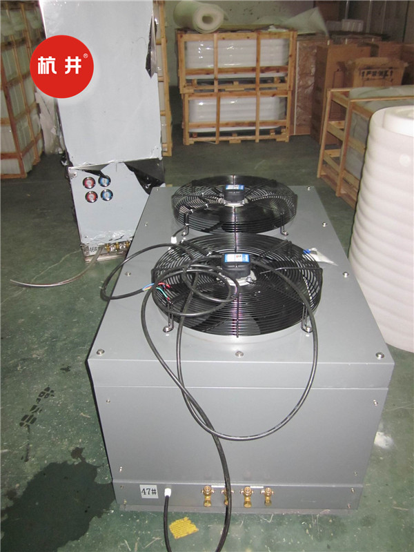 CFTZF100測(cè)試房調(diào)溫除濕空調(diào)機(jī)http://zmloss.cn/tp/twcsj018.jpg