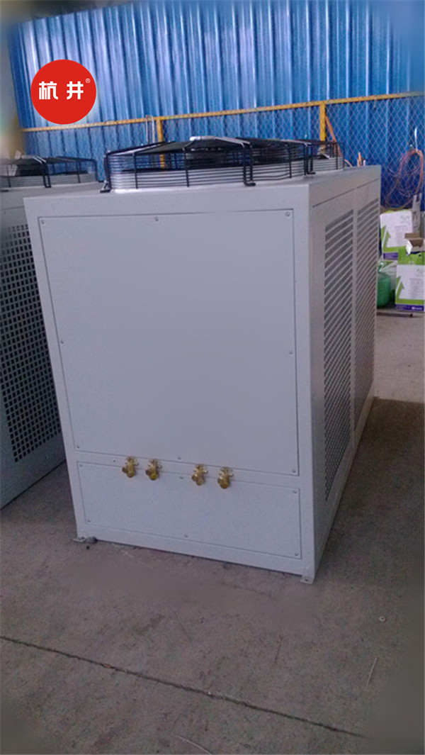 CFTZF30藥品倉庫調(diào)溫除濕空調(diào)機http://zmloss.cn/tp/twcsj021.jpg