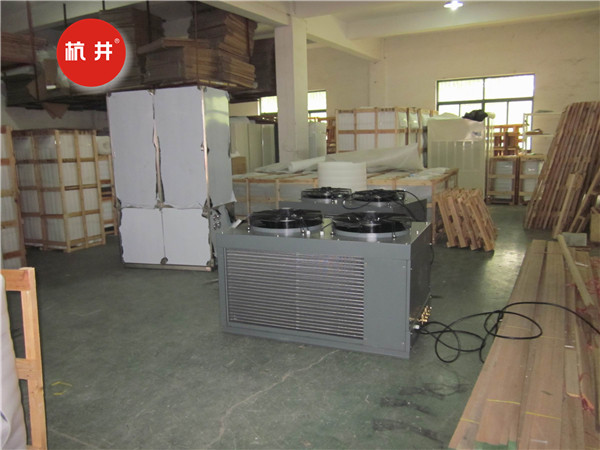 網(wǎng)絡(luò)機(jī)房調(diào)溫除濕空調(diào)機(jī)http://zmloss.cn/tp/twcsj054.jpg